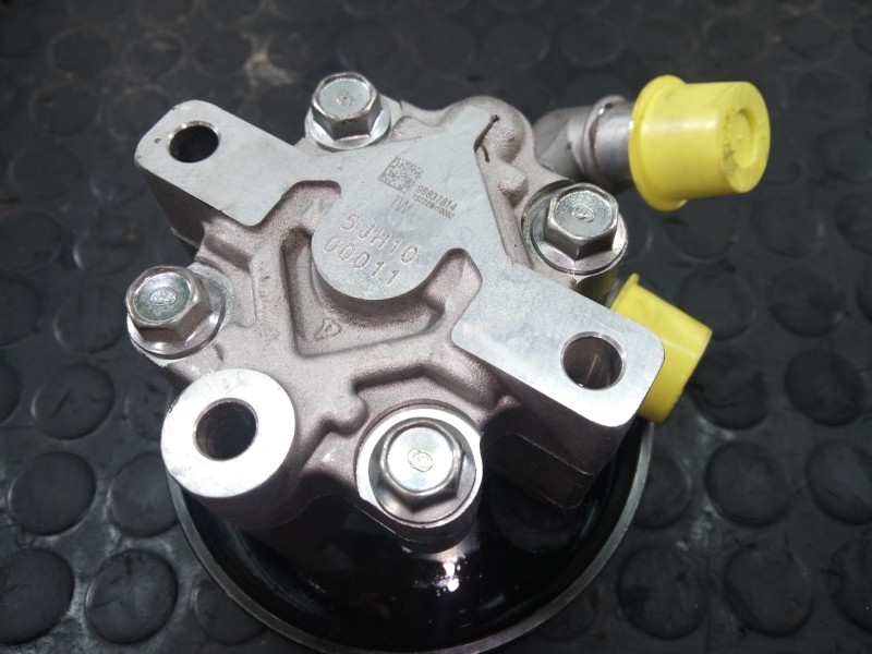 Recambio de bomba direccion para land rover freelander (ln) e familiar referencia OEM IAM 5HJ1000011 96837814 P3-B9-9-2