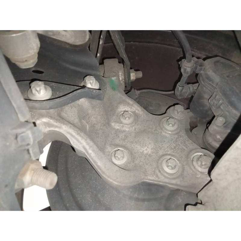 Recambio de mangueta trasera derecha para mercedes-benz clase cla (w117) cla referencia OEM IAM   