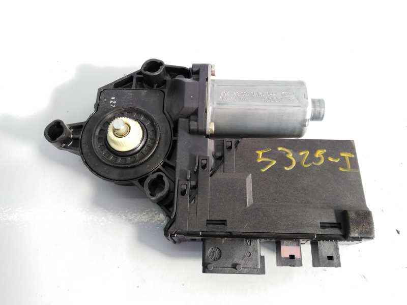 Recambio de motor elevalunas delantero izquierdo para peugeot 307 break / sw (s1) sw pack referencia OEM IAM 9637130580  E1-A4-1