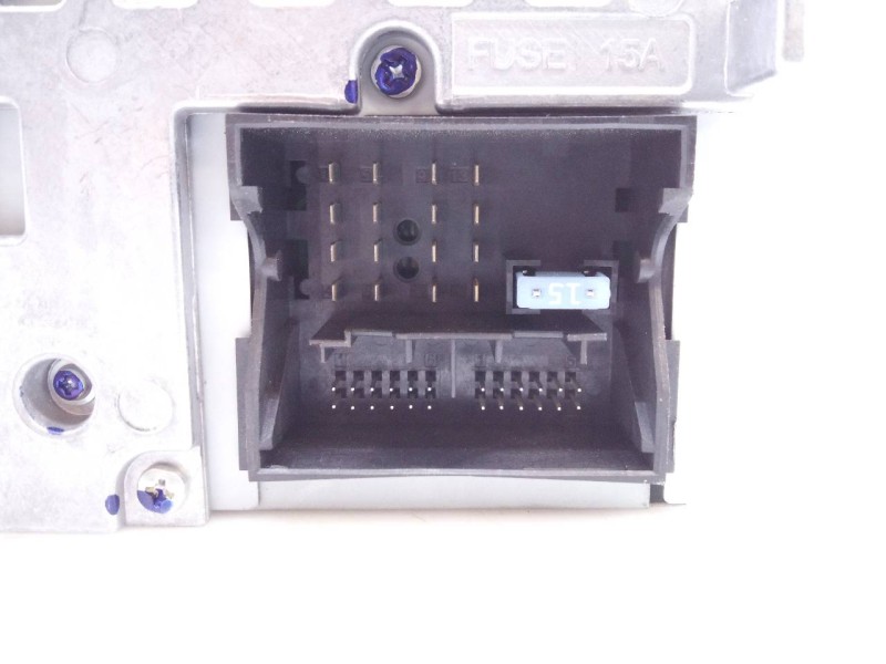 Recambio de sistema audio / radio cd para audi a4 ber. (b8) básico referencia OEM IAM 8T1035186P 8T0919603A E2-A1-15-3