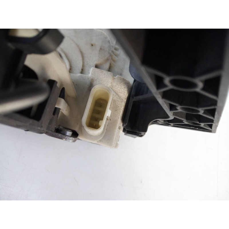 Recambio de cerradura puerta trasera derecha para mercedes-benz clase cla (w117) cla referencia OEM IAM A2047601634  E1-A2-32-2