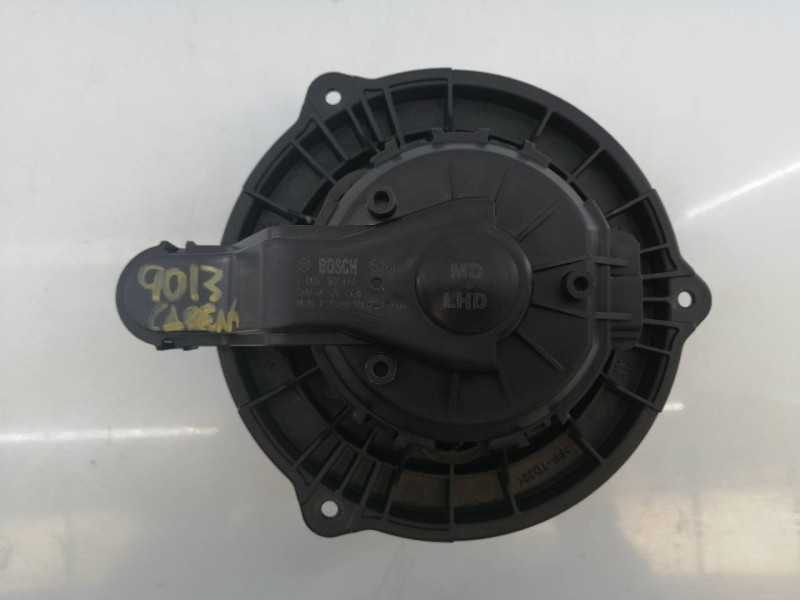 Recambio de ventilador calefaccion para kia carens ( ) drive referencia OEM IAM F00S3B2474  E3-A3-10-4