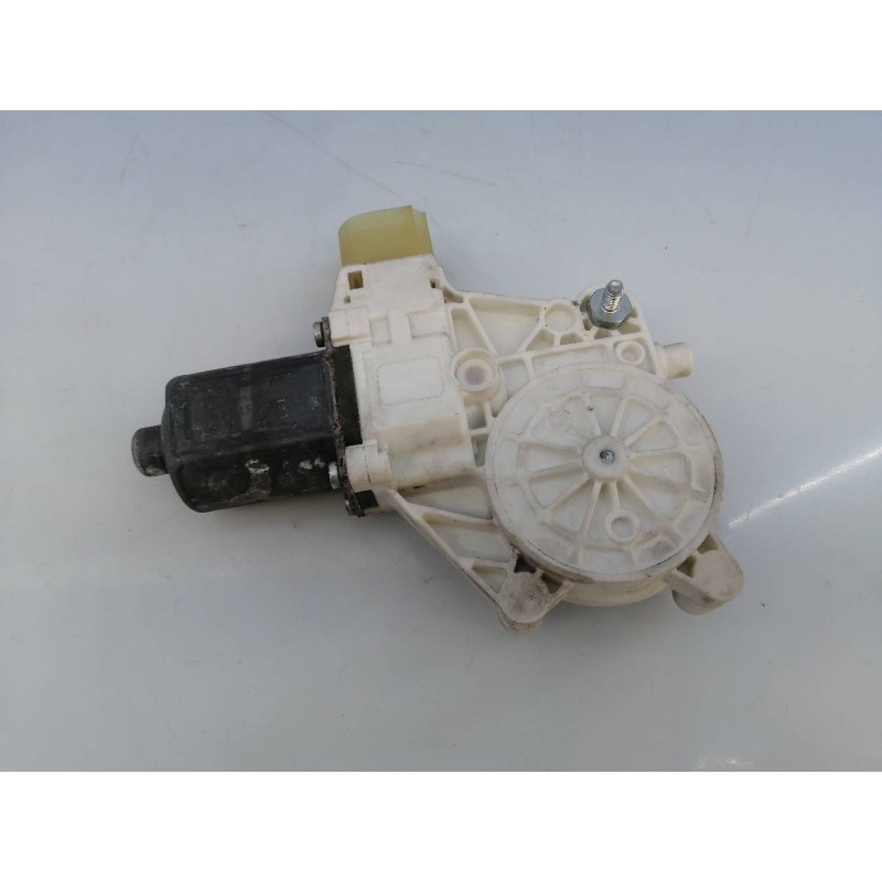 Recambio de motor elevalunas delantero derecho para bmw serie 3 touring (e91) 318d referencia OEM IAM 0130822227  E1-B3-12-1