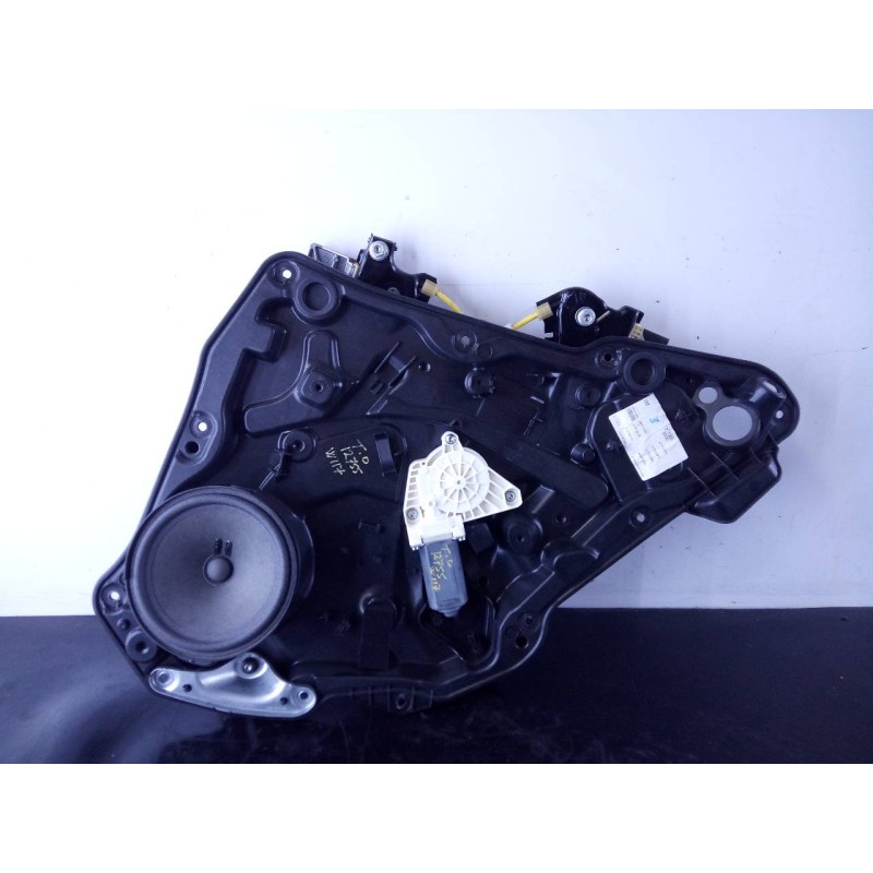 Recambio de elevalunas trasero derecho para mercedes-benz clase cla (w117) cla referencia OEM IAM A2078200542  