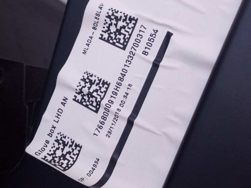 Recambio de guantera para mercedes-benz clase cla (w117) cla referencia OEM IAM 17668000919H68401332700317  P2-A2-12