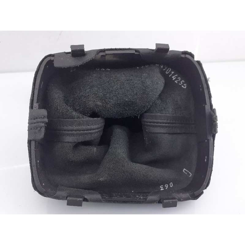 Recambio de guarnecidos palanca cambio para audi a1 sportback (8xf) attraction referencia OEM IAM 1305239014255  E2-A1-6-1