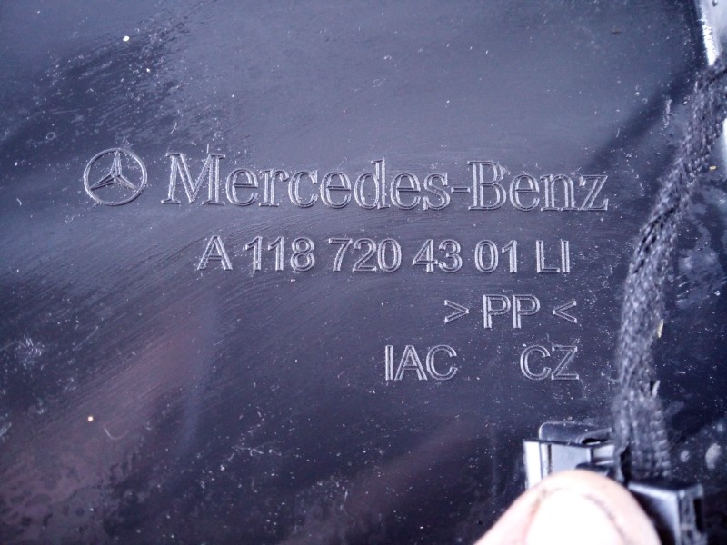 Recambio de guarnecido puerta delantera izquierda para mercedes-benz cla-klasse (bm 118) cla 45 s amg 4matic (118.354) referenci