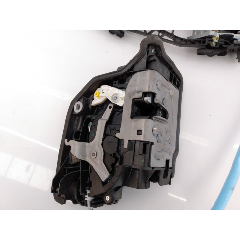 Recambio de cerradura puerta delantera derecha para bmw serie x1 (f48) sdrive18d referencia OEM IAM 18283810 7281934 E1-A3-48-2