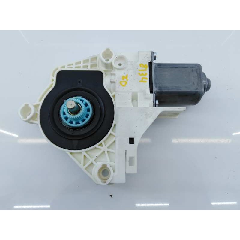 Recambio de motor elevalunas trasero derecho para porsche cayenne (typ 92aa) diesel platinum edition referencia OEM IAM 8K095981