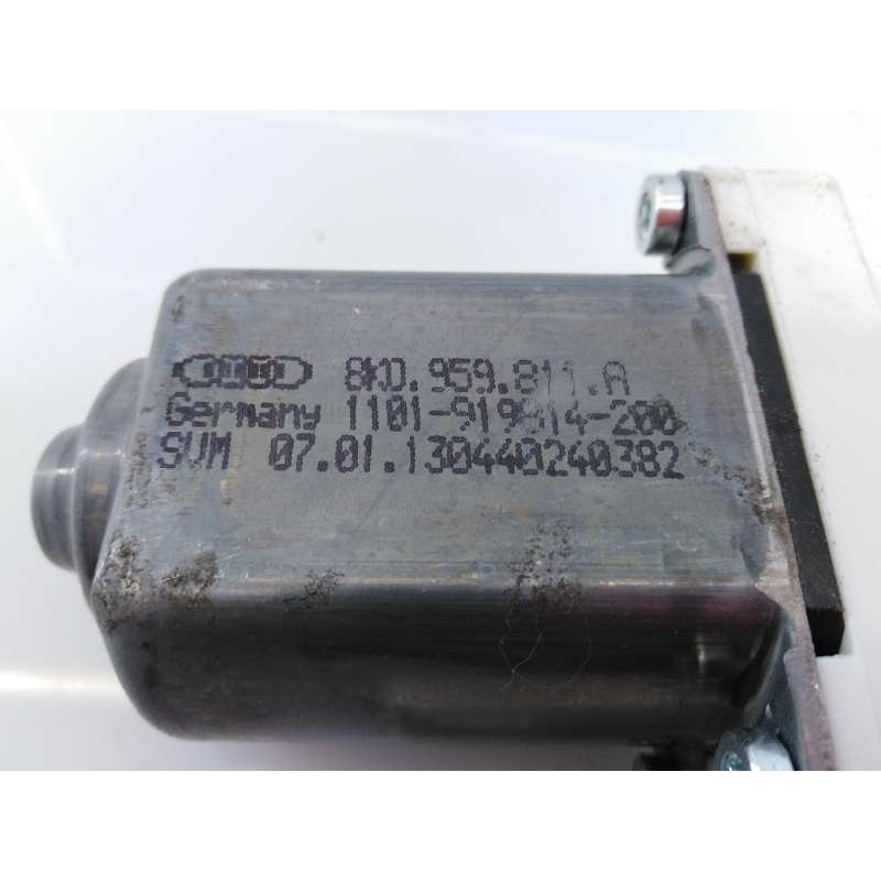 Recambio de motor elevalunas trasero derecho para porsche cayenne (typ 92aa) diesel platinum edition referencia OEM IAM 8K095981