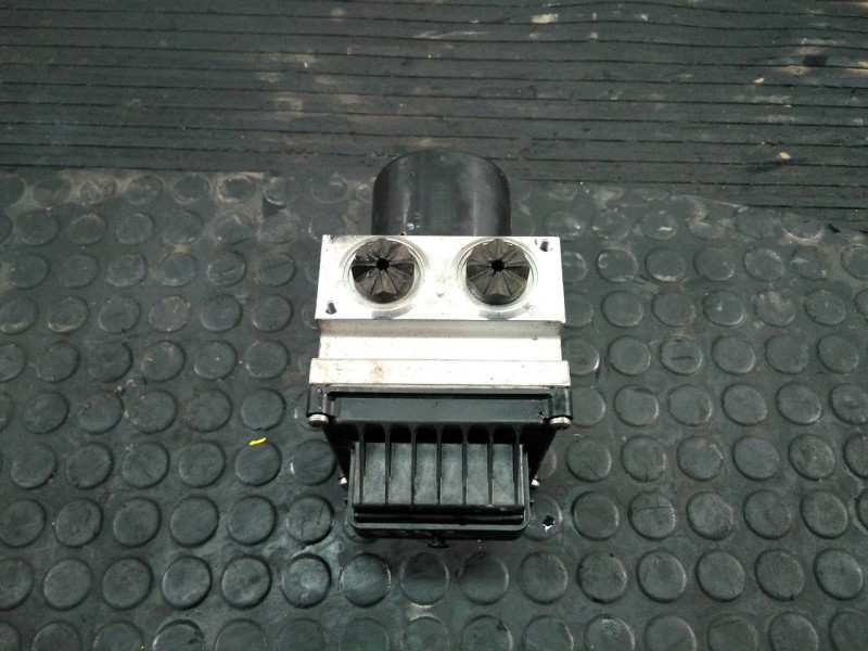 Recambio de abs para volkswagen passat berlina (3c2) advance referencia OEM IAM 3C0614109P  P3-A8-12-2