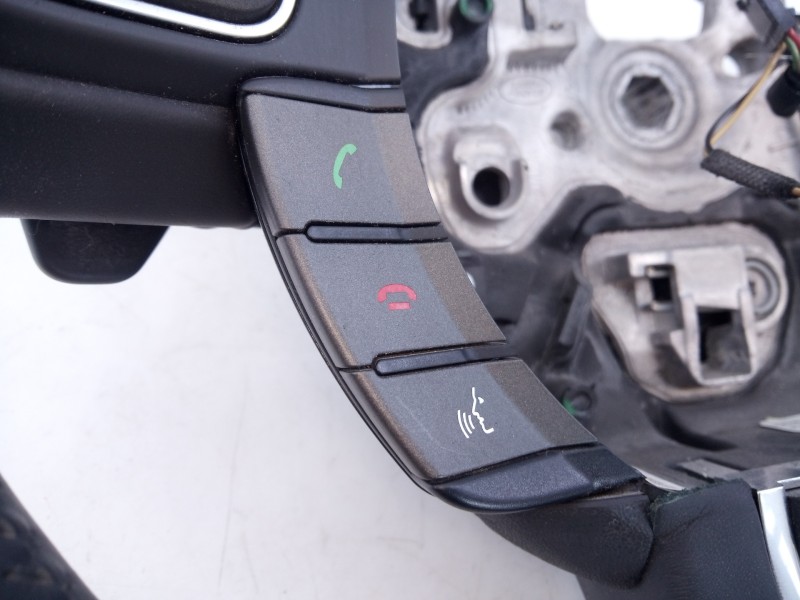 Recambio de volante para land rover evoque pure referencia OEM IAM GJ323F563FB 309324499W41 E1-B4-50-2