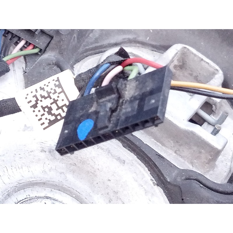 Recambio de volante para land rover evoque pure referencia OEM IAM GJ323F563FB 309324499W41 E1-B4-50-2