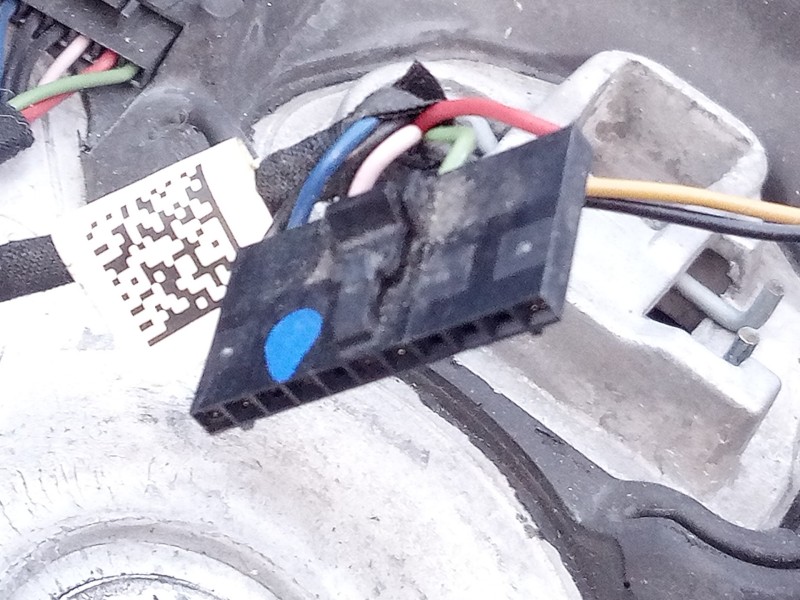 Recambio de volante para land rover evoque pure referencia OEM IAM GJ323F563FB 309324499W41 E1-B4-50-2