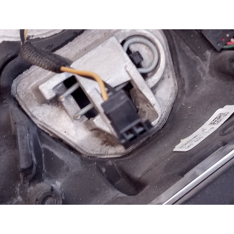 Recambio de volante para land rover evoque pure referencia OEM IAM GJ323F563FB 309324499W41 E1-B4-50-2