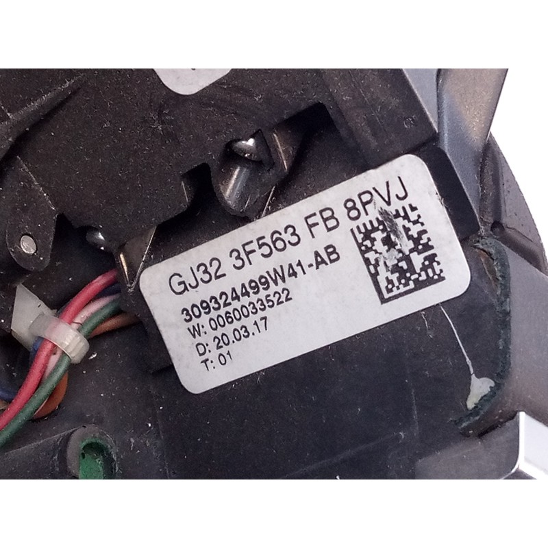 Recambio de volante para land rover evoque pure referencia OEM IAM GJ323F563FB 309324499W41 E1-B4-50-2