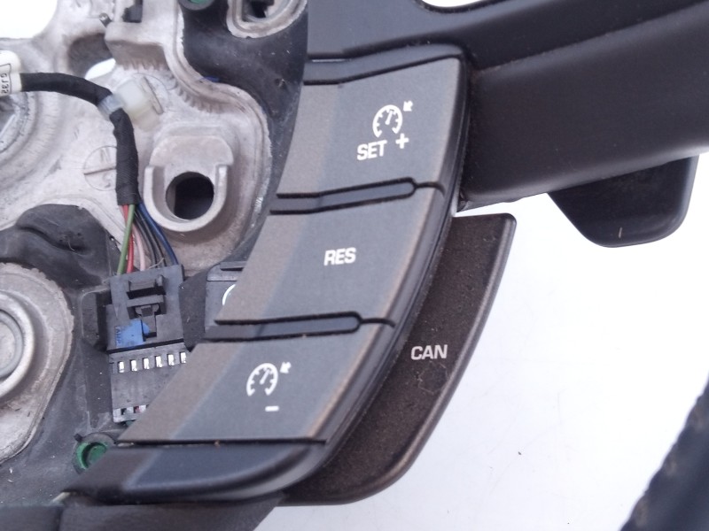 Recambio de volante para land rover evoque pure referencia OEM IAM GJ323F563FB 309324499W41 E1-B4-50-2