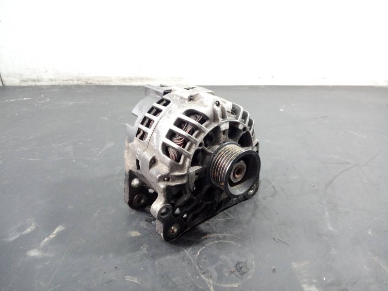 Recambio de alternador para skoda fabia (5j2 ) young referencia OEM IAM 03D903025J  P3-B5-13-3