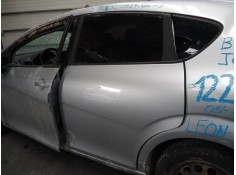 Recambio de puerta trasera izquierda para seat leon (1p1) reference referencia OEM IAM    2