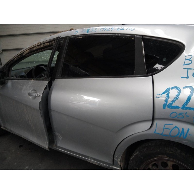 Recambio de puerta trasera izquierda para seat leon (1p1) reference referencia OEM IAM   