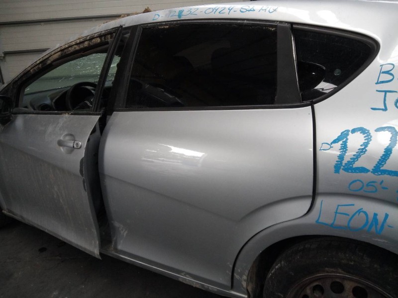 Recambio de puerta trasera izquierda para seat leon (1p1) reference referencia OEM IAM   