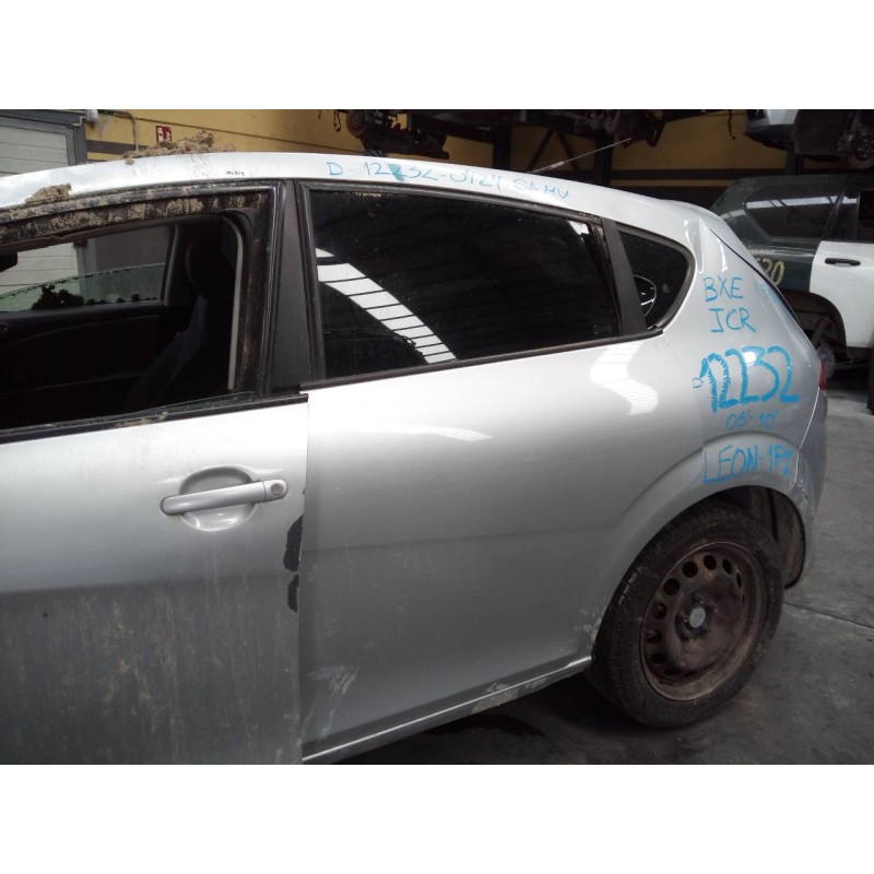 Recambio de puerta trasera izquierda para seat leon (1p1) reference referencia OEM IAM   