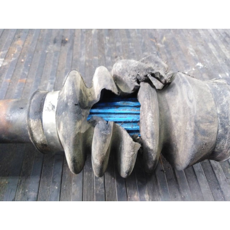 Recambio de transmision central delantera para toyota hilux (kun) double cab 4x4 referencia OEM IAM   P1-A1-59