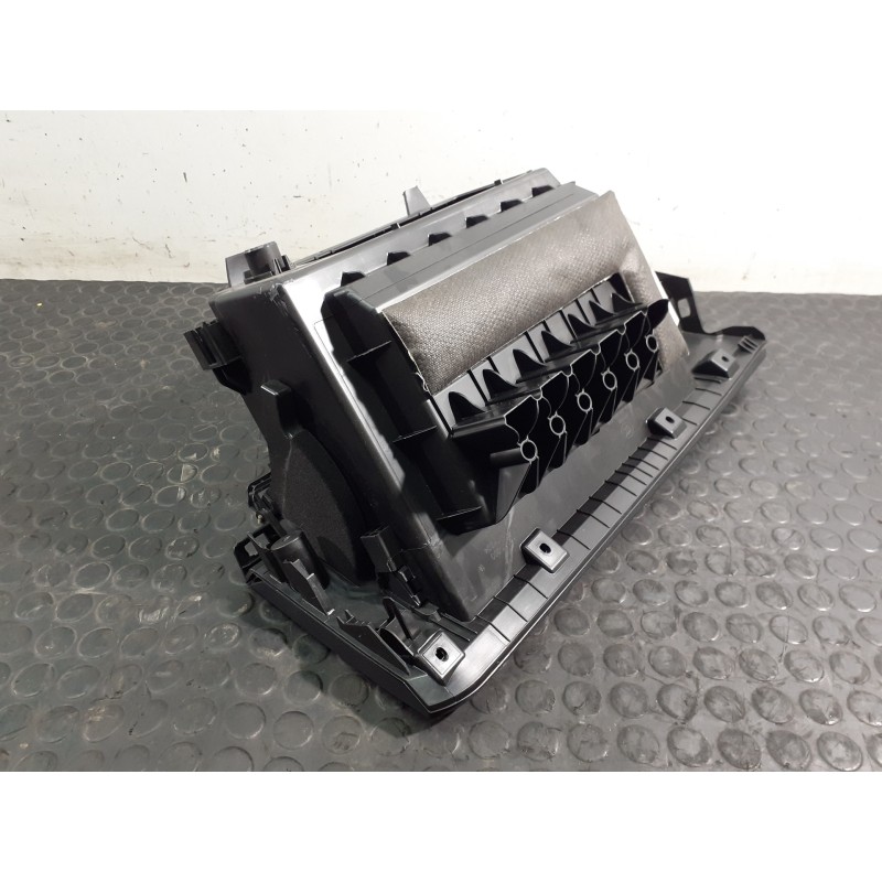 Recambio de guantera para bmw serie x1 (f48) sdrive18d referencia OEM IAM 6965758  P2-A2-4