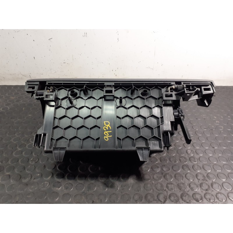 Recambio de guantera para bmw serie x1 (f48) sdrive18d referencia OEM IAM 6965758  P2-A2-4