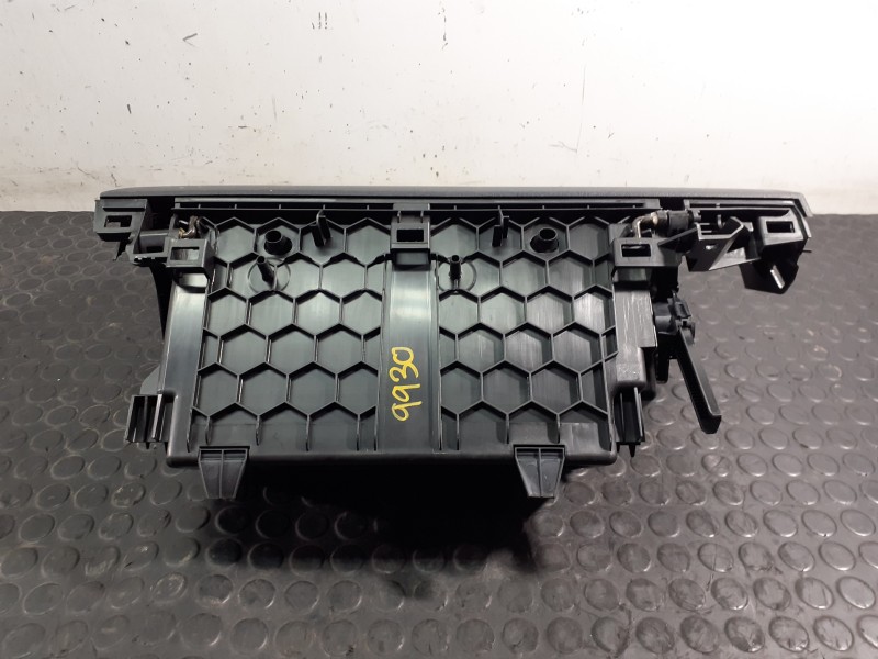 Recambio de guantera para bmw serie x1 (f48) sdrive18d referencia OEM IAM 6965758  P2-A2-4