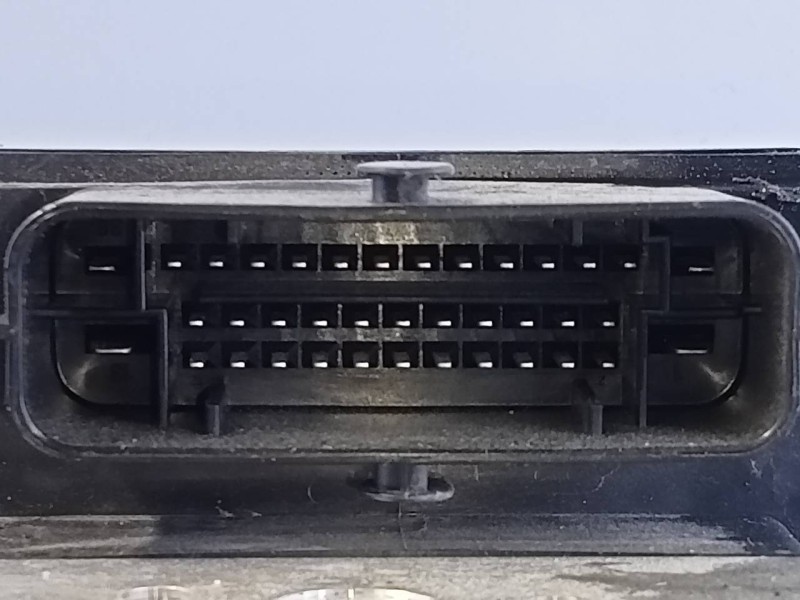 Recambio de abs para hyundai i20 trend referencia OEM IAM 58900C8250 10R036227 P3-B8-27-2