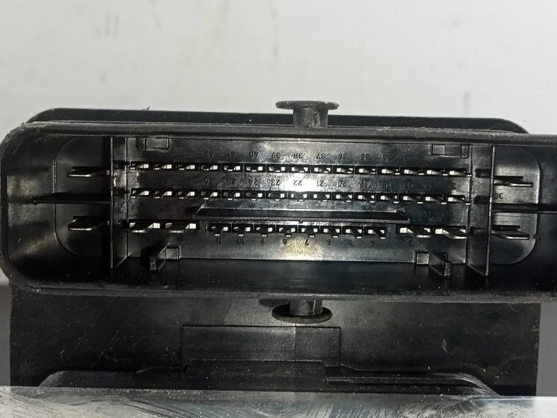 Recambio de abs para land rover evoque pure referencia OEM IAM HJ322C405AD  P3-B8-23-4