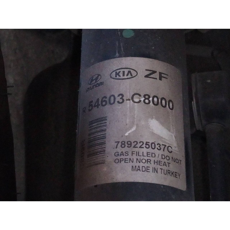 Recambio de amortiguador delantero derecho para hyundai i20 trend referencia OEM IAM 54603C8000  