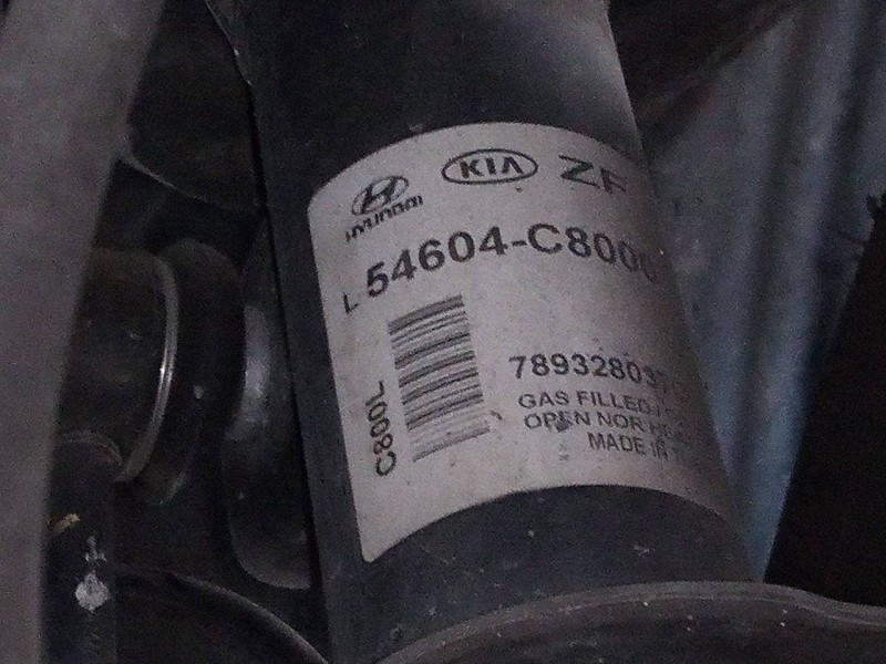 Recambio de amortiguador delantero izquierdo para hyundai i20 trend referencia OEM IAM 54604C8000  