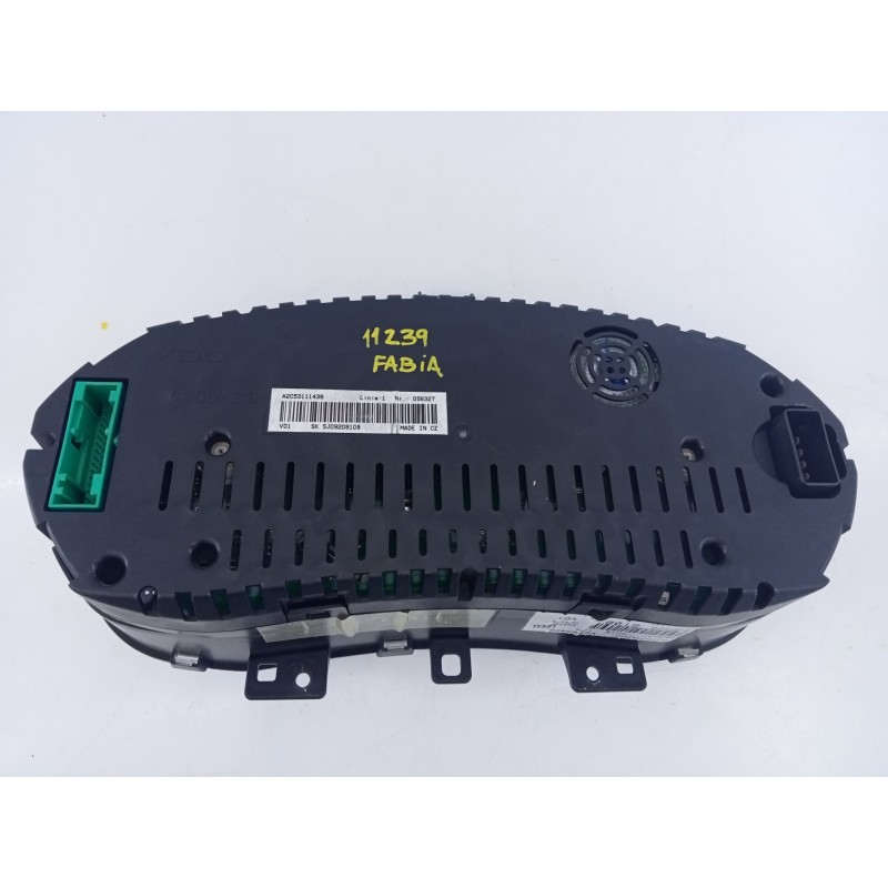Recambio de cuadro instrumentos para skoda fabia (5j2 ) young referencia OEM IAM 5J0920810B  E2-A1-32-3