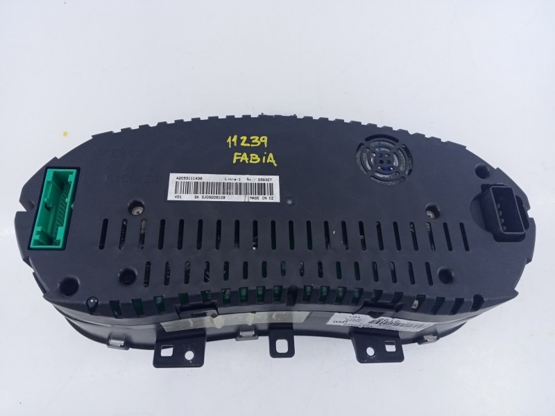 Recambio de cuadro instrumentos para skoda fabia (5j2 ) young referencia OEM IAM 5J0920810B  E2-A1-32-3