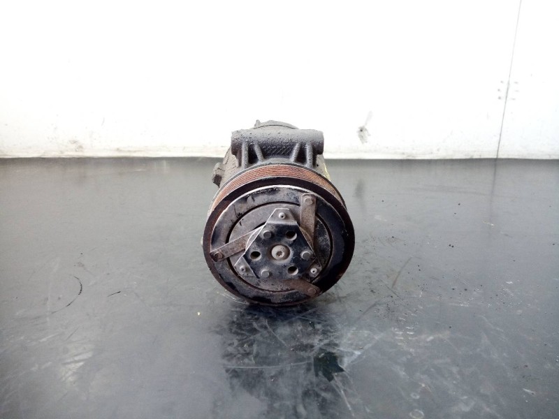 Recambio de compresor aire acondicionado para renault megane ii berlina 5p dynamique referencia OEM IAM 8200457418 12055161901C 