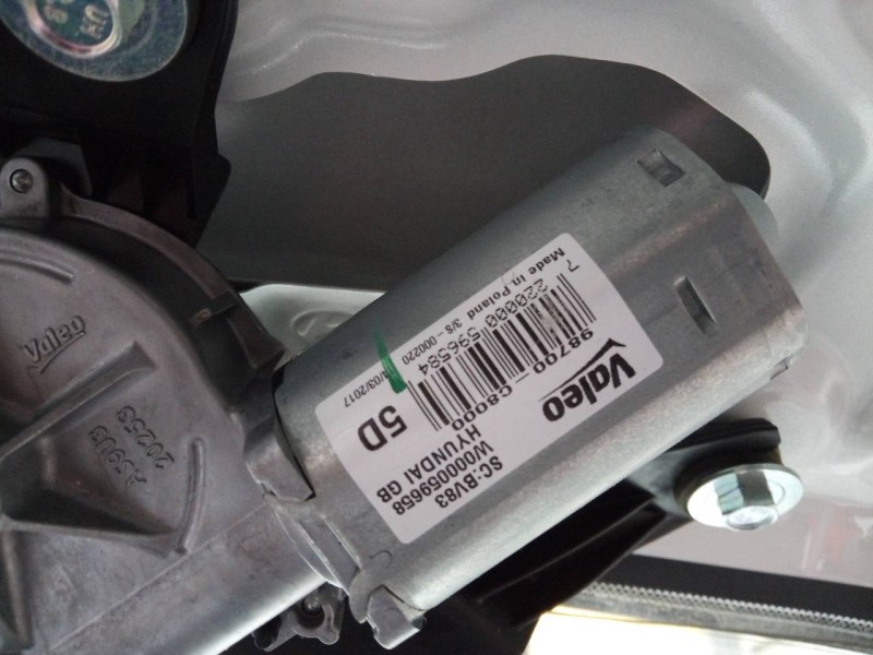 Recambio de motor limpia trasero para hyundai i20 trend referencia OEM IAM 98700C8000  