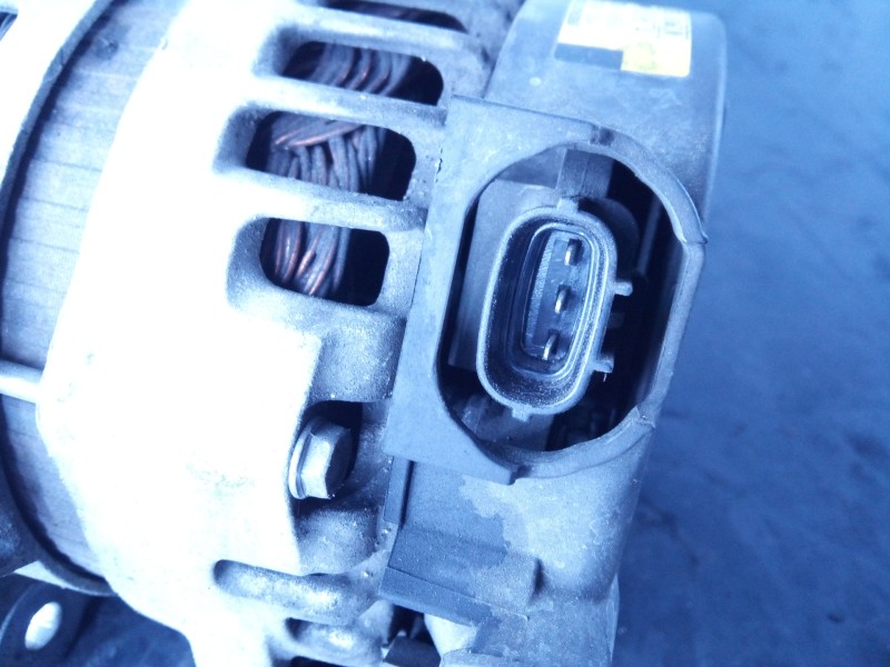 Recambio de alternador para hyundai i40 tecno blue referencia OEM IAM 373002A800 2609674 P3-A4-29-2