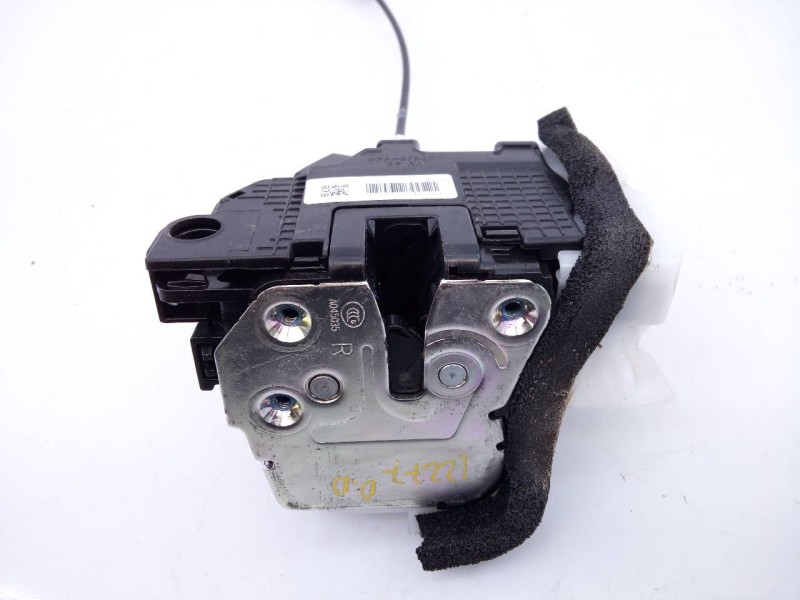 Recambio de cerradura puerta delantera derecha para hyundai i20 trend referencia OEM IAM 81320C8040  E2-B5-60-1