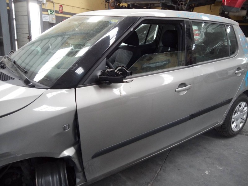 Recambio de puerta delantera izquierda para skoda fabia (5j2 ) young referencia OEM IAM   