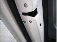 CERRADURA PUERTA TRASERA IZQUIERDA 