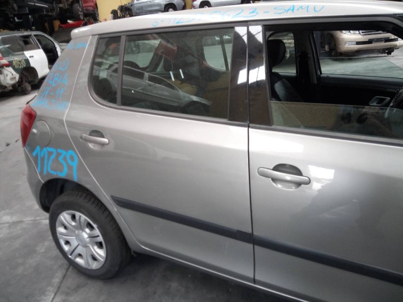 Recambio de puerta trasera derecha para skoda fabia (5j2 ) young referencia OEM IAM   