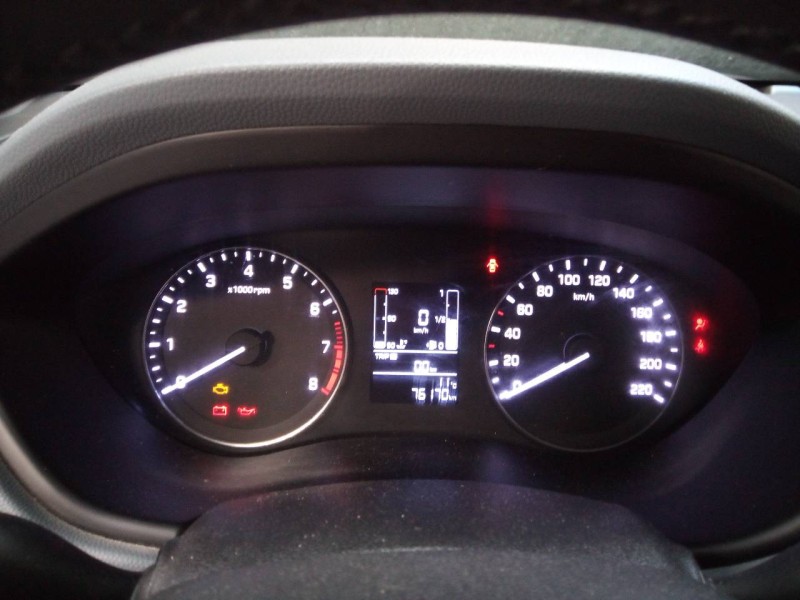 Recambio de cuadro instrumentos para hyundai i20 trend referencia OEM IAM 94003C8012 A2C121583001 E3-A3-44-2