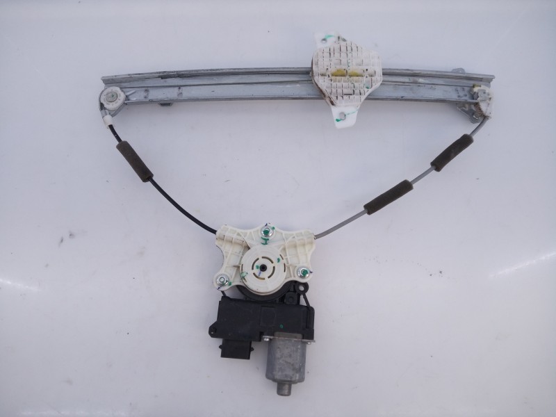 Recambio de elevalunas delantero derecho para hyundai i20 trend referencia OEM IAM 82450C8010  E2-B5-61-2