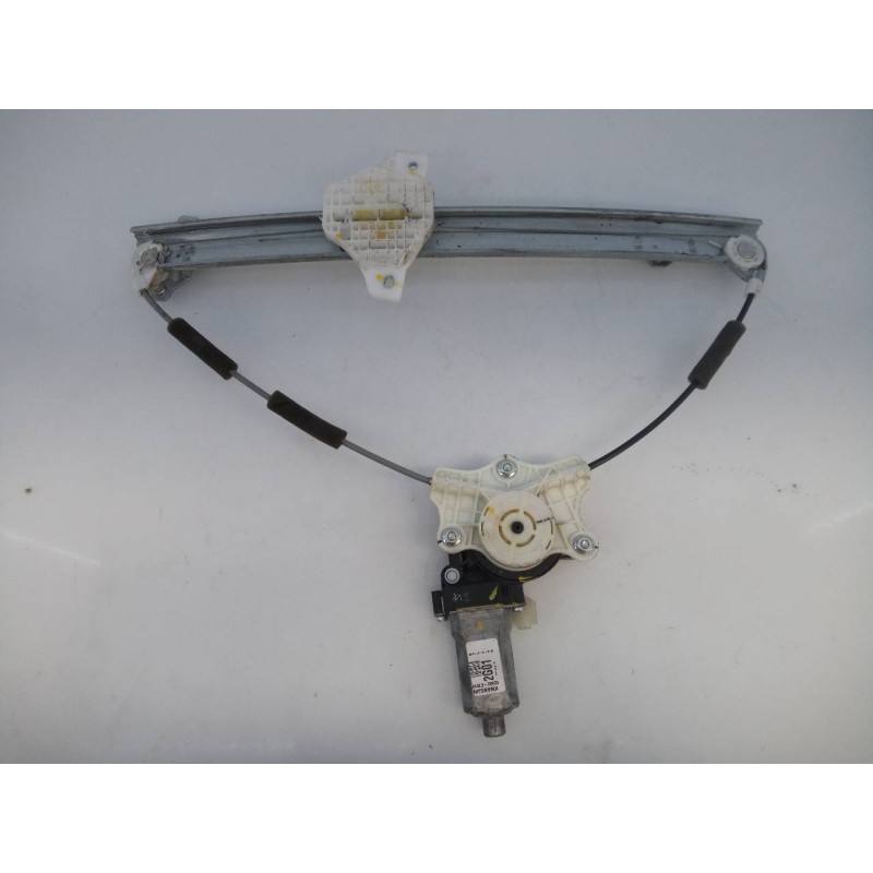 Recambio de elevalunas trasero derecho para hyundai i20 trend referencia OEM IAM 82460C7000  E2-B5-40-1