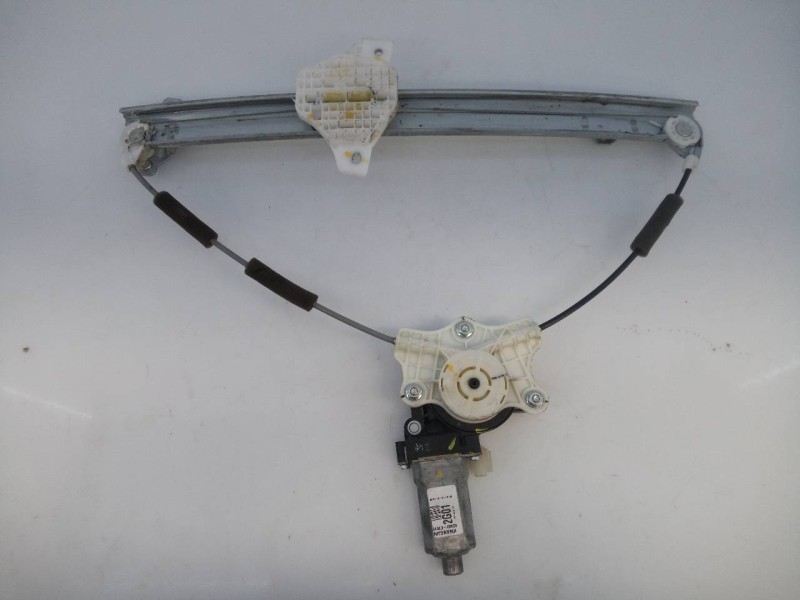 Recambio de elevalunas trasero derecho para hyundai i20 trend referencia OEM IAM 82460C7000  E2-B5-40-1