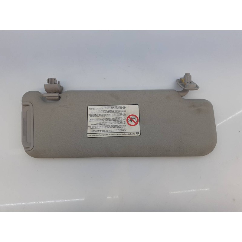 Recambio de parasol izquierdo para kia sportage drive 4x2 referencia OEM IAM   E2-B5-29-1