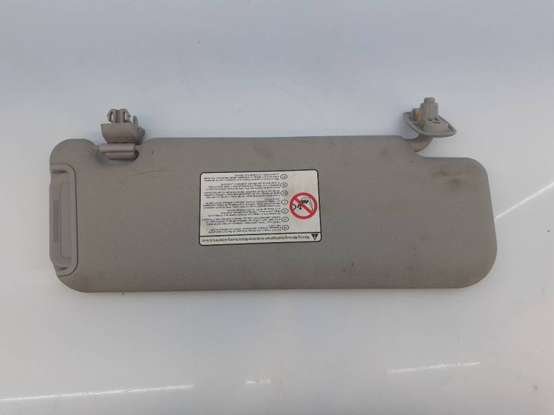 Recambio de parasol izquierdo para kia sportage drive 4x2 referencia OEM IAM   E2-B5-29-1