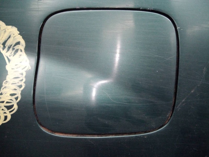 Recambio de tapa exterior combustible para toyota land cruiser (j10) td vx referencia OEM IAM   